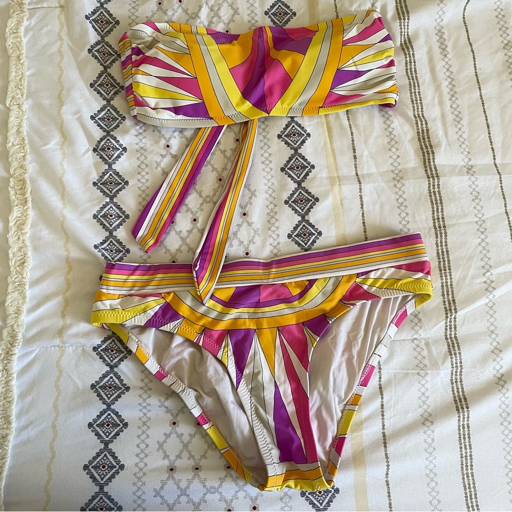 🎁 Trina Turk- Pink and Yellow Bikini Swimsuit Set